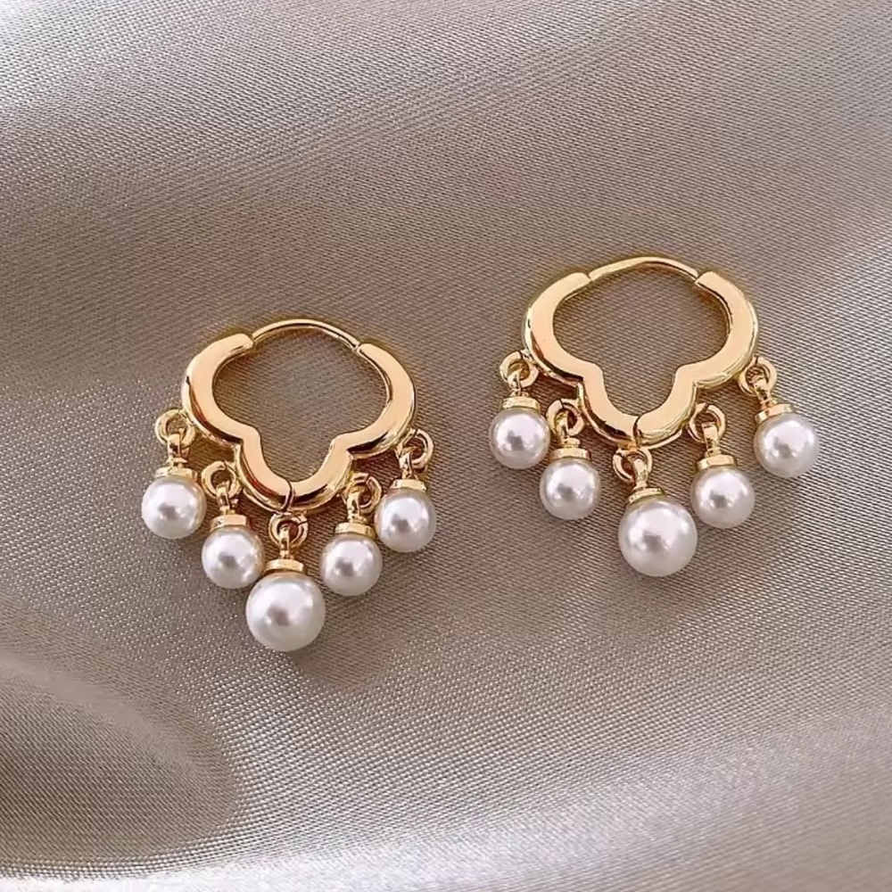 Gold Pearl Drop Earrings